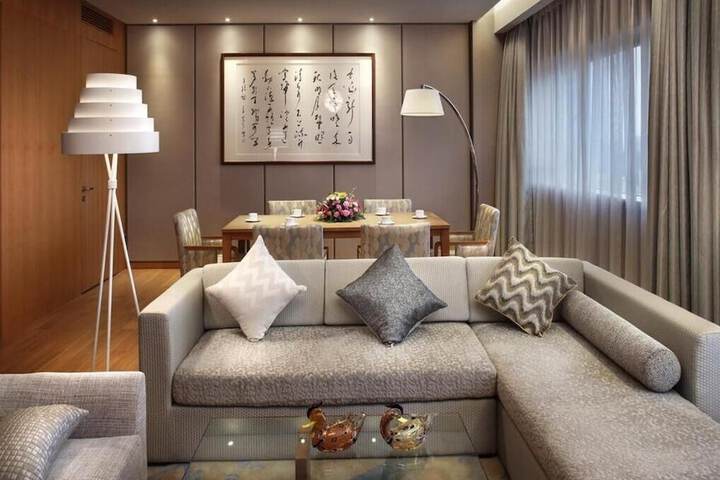 Room 21 of 49