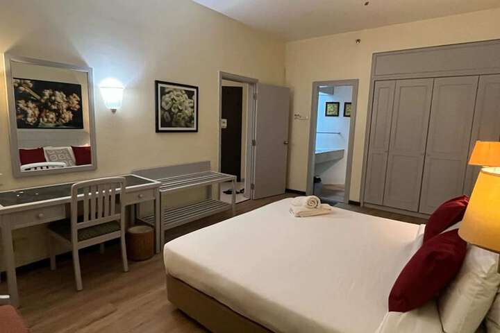 Room 21 of 650