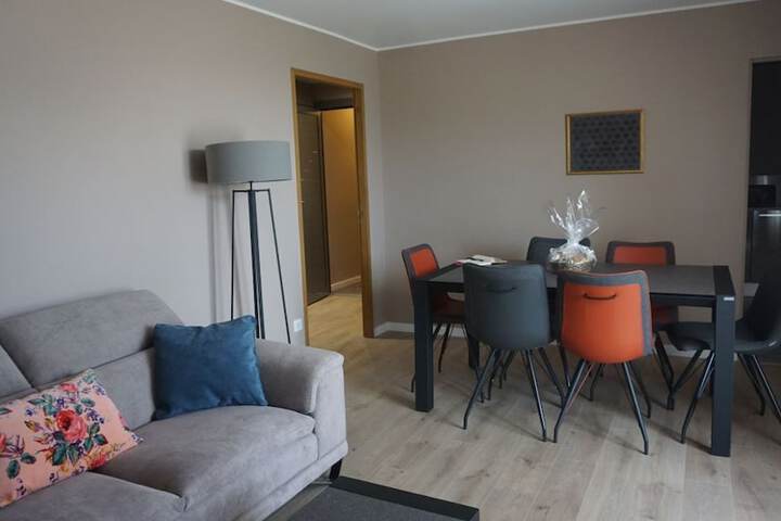 Room 17 of 47