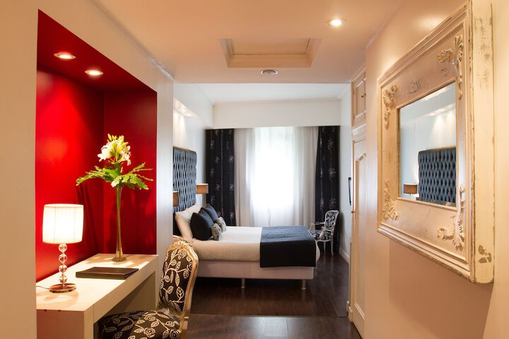 Room 28 of 38
