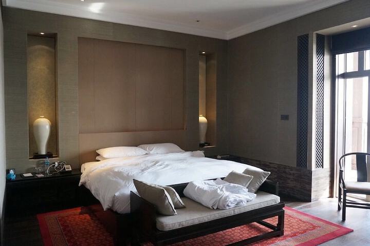 Room 4 of 31