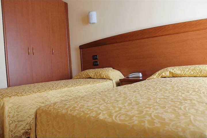 Room 3 of 12
