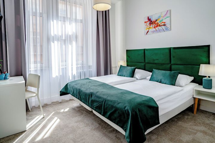 Room 17 of 75