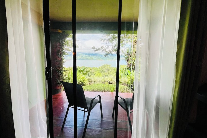 Room 54 of 172