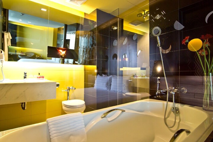 Room 50 of 89
