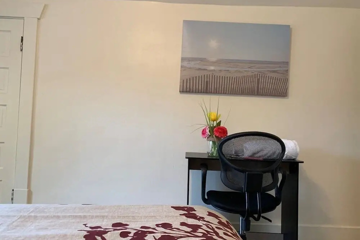 Room 2 of 21