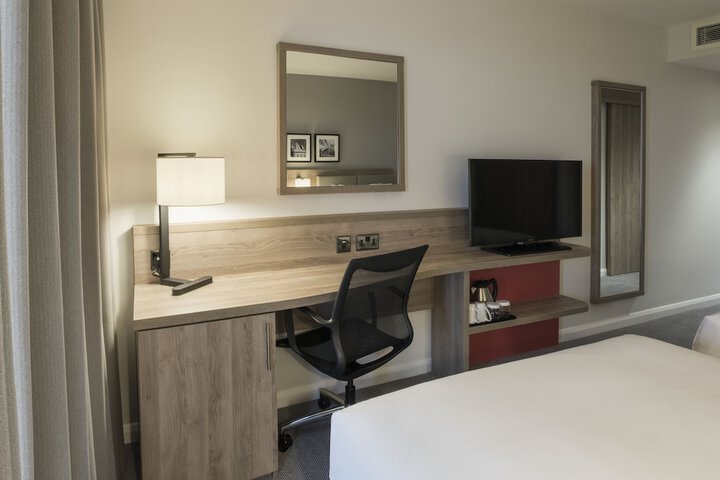 Room 5 of 70