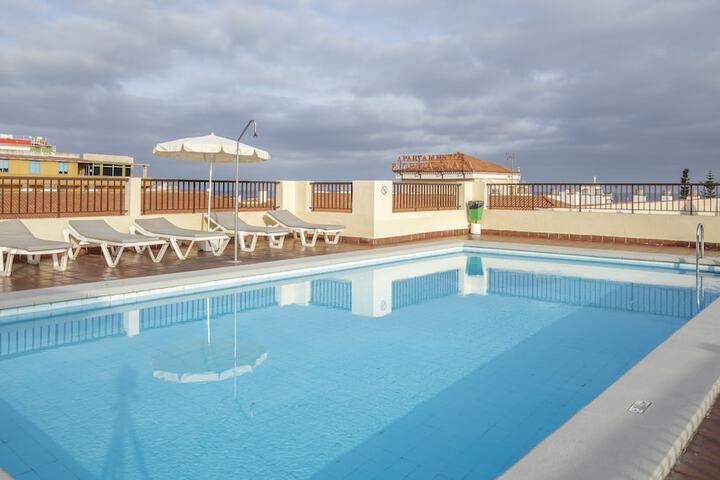 Pools & Facilities