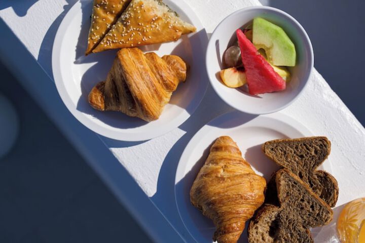 Breakfast/Coffee Service 86 of 92