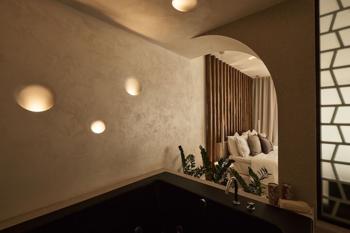 Room 69 of 212