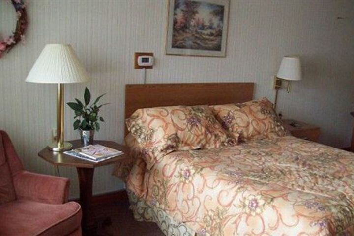 Room 10 of 21