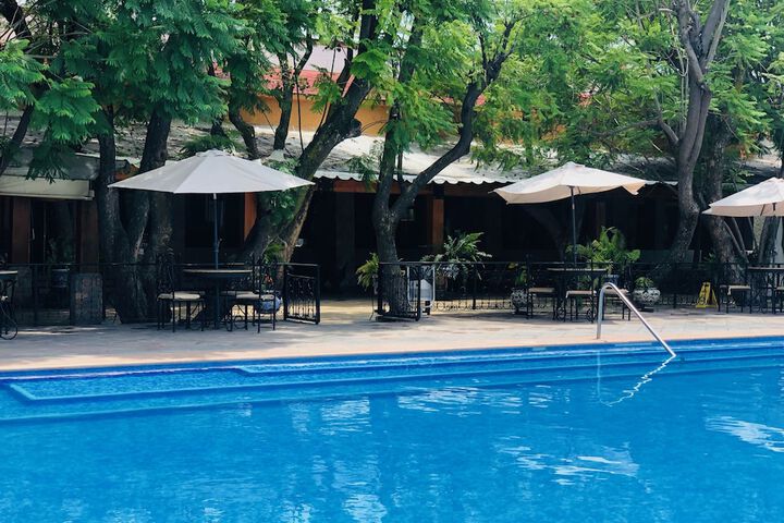 Hotel with Pool