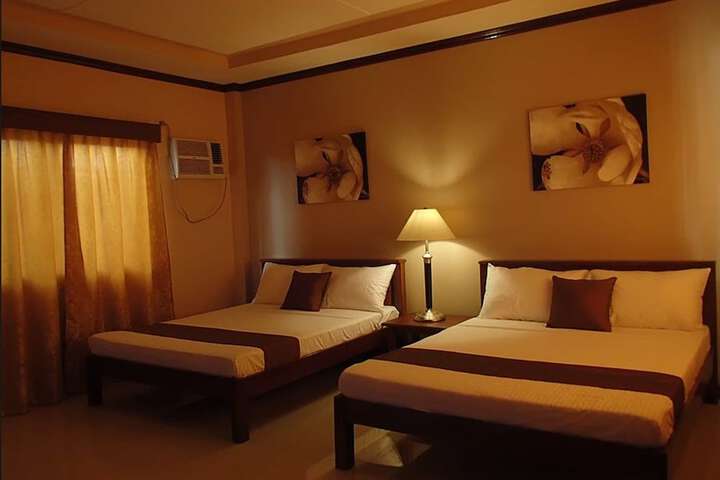 Room 14 of 32