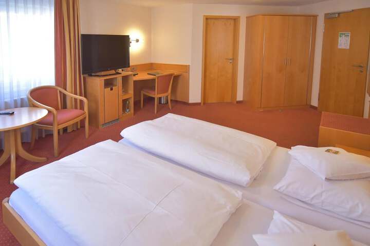 Room 45 of 69