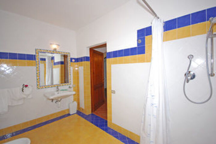 Room 3 of 18