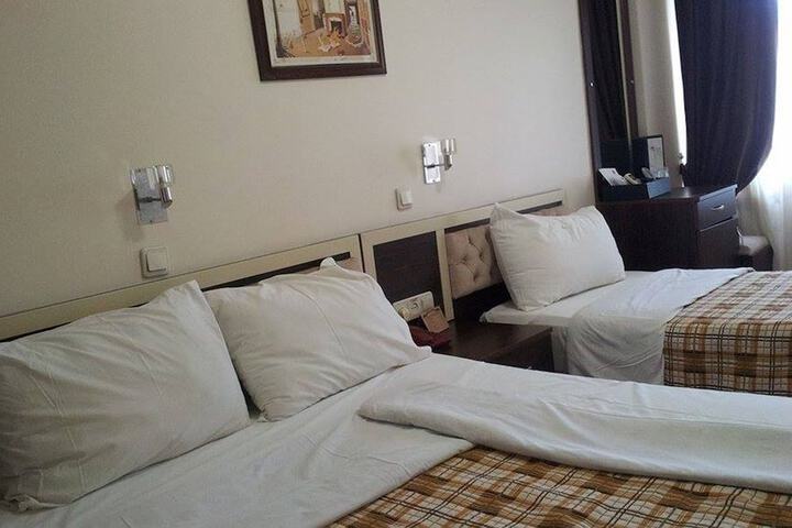 Room 11 of 26