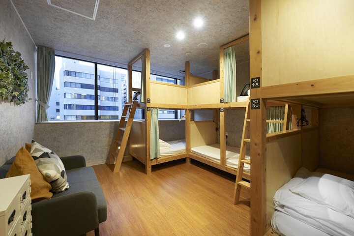 Room 17 of 127