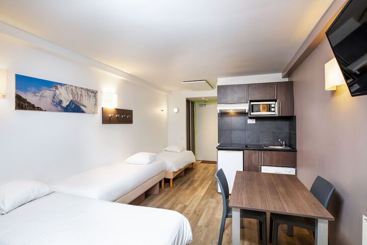 Room 17 of 62