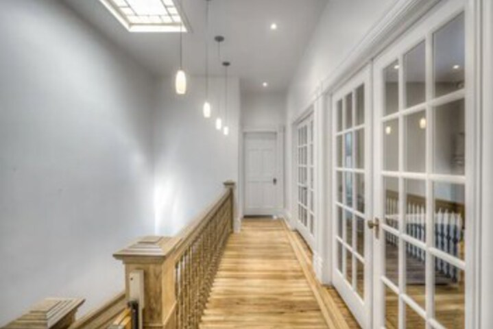 Ballroom/Hall 16 of 63