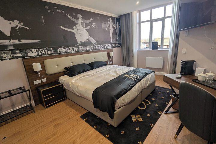 Room 60 of 117