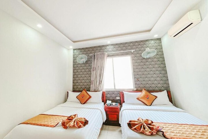 Room 15 of 41