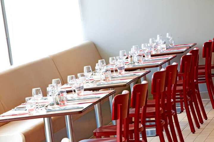 Dining 43 of 46