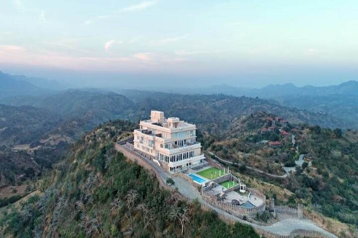 Fateh Safari Suites by Fateh Collection