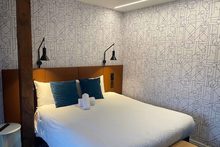 Room 19 of 56