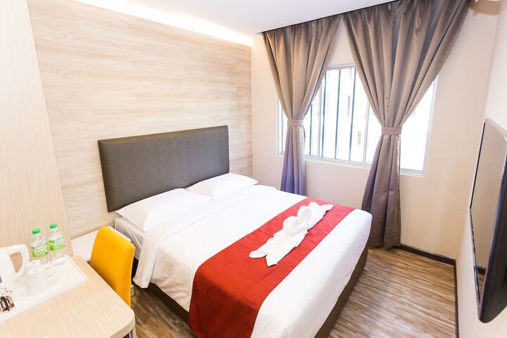 Room 15 of 90