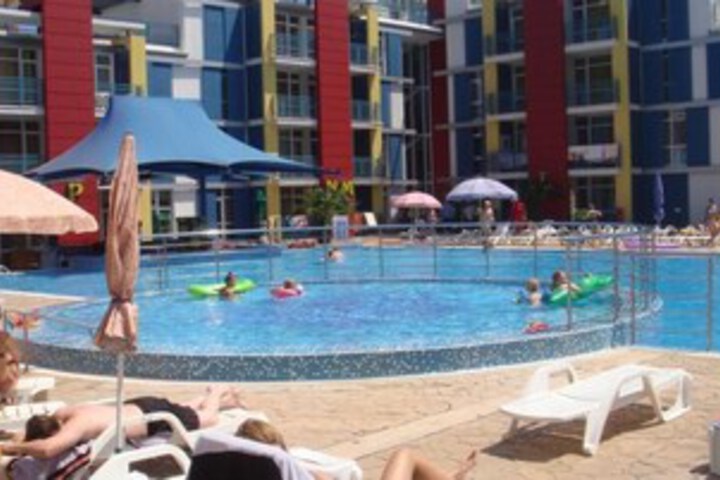 Pool 11 of 21