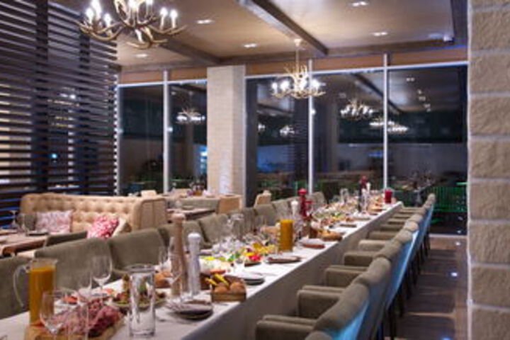 Dining 57 of 64