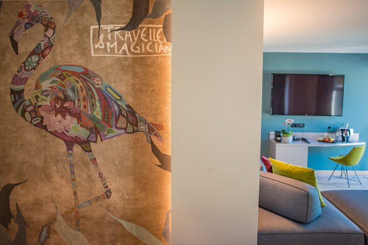 Room 11 of 52