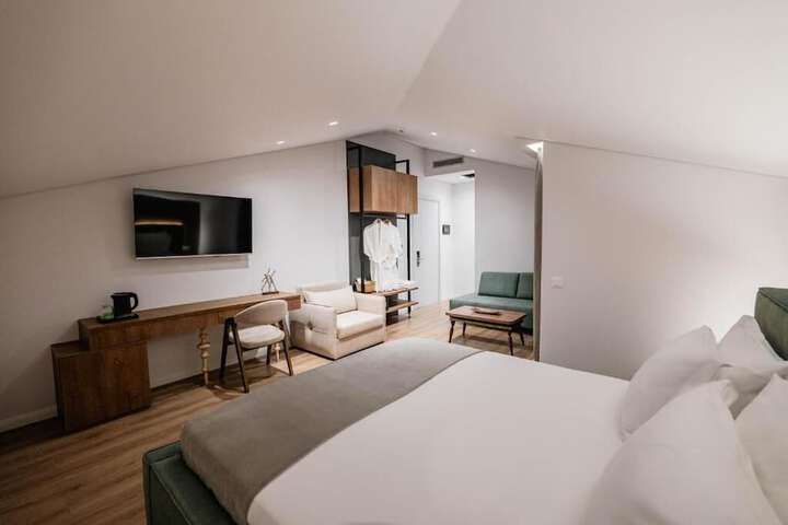 Room 60 of 189