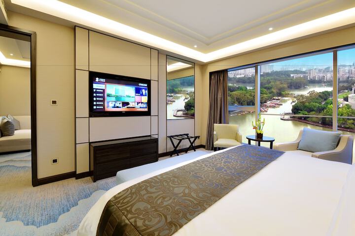 Room 6 of 60