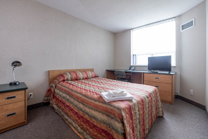 Room 6 of 46