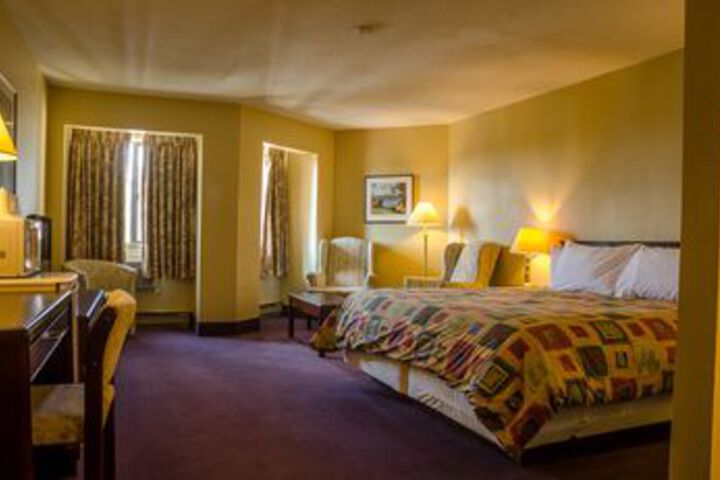 Room 17 of 25