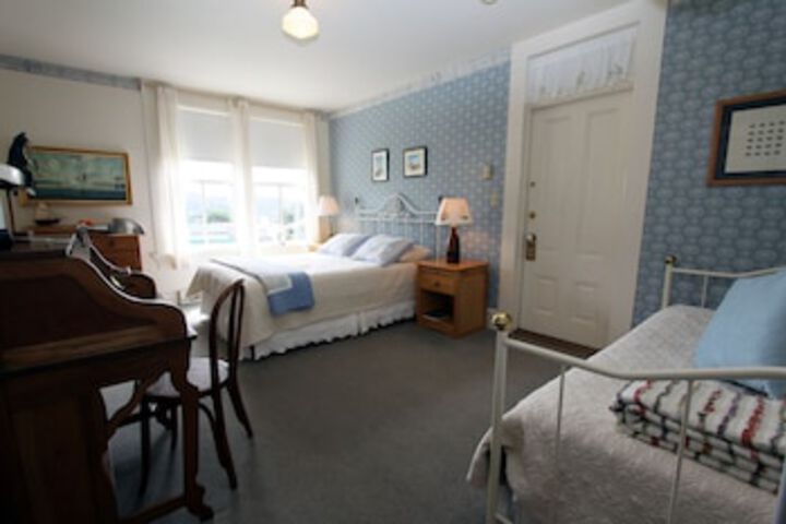 Room 46 of 162