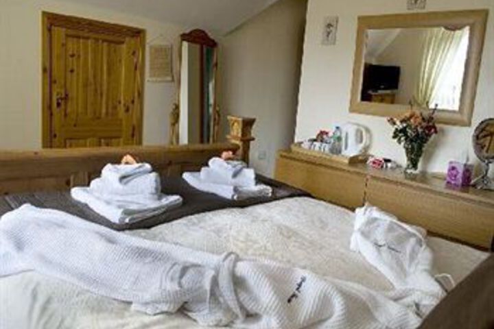 Room 15 of 22