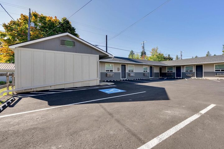 Property Grounds 27 of 28