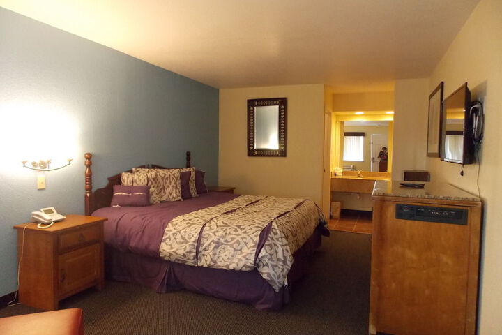 Room 41 of 128