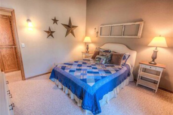 Room 14 of 17