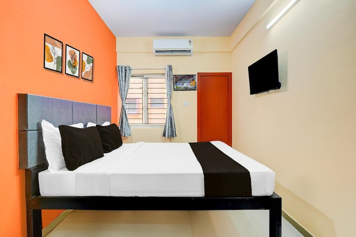 Room 8 of 32