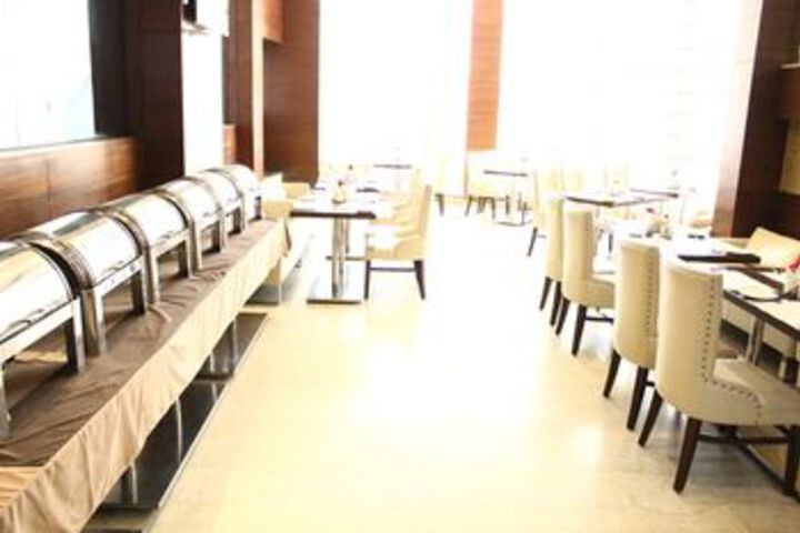 Dining 5 of 41