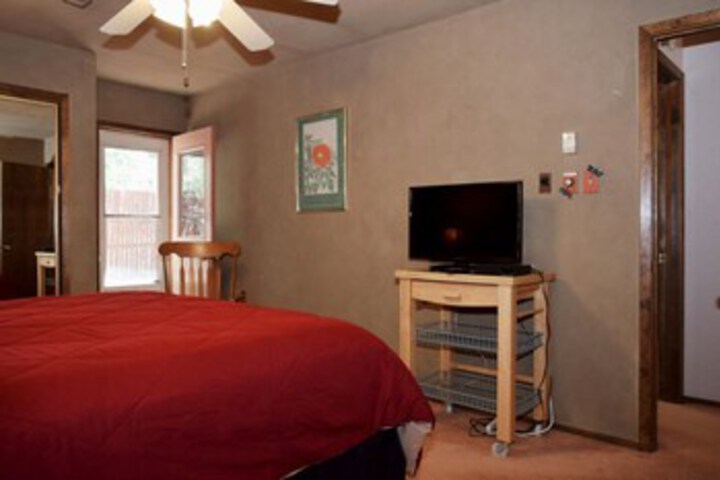 Room 15 of 26