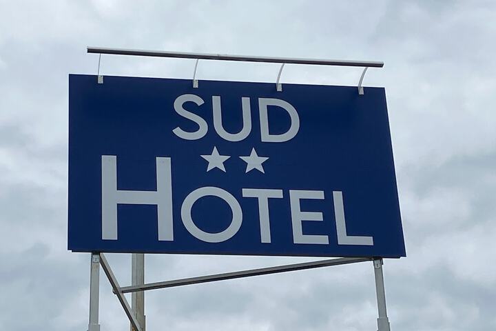 Hotel 33 of 36