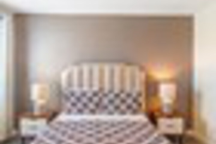 Room 47 of 216