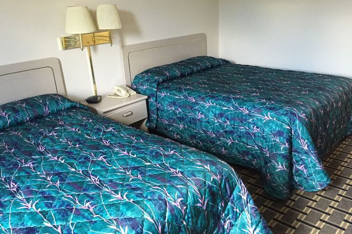 Room 8 of 17