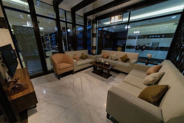 Hotel Interior 19 of 109