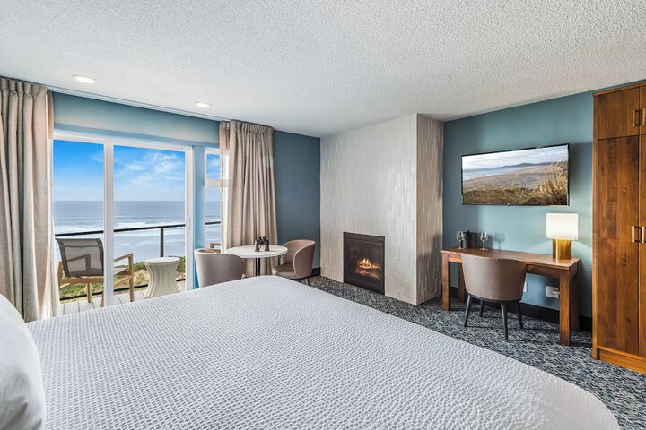 Room 103 of 220