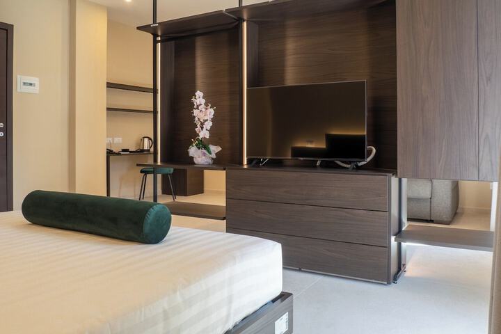 Room 14 of 26